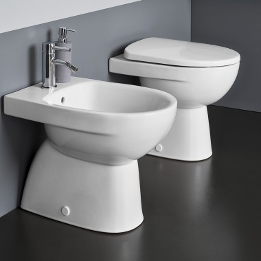 Selnova floor-standing WC and bidet