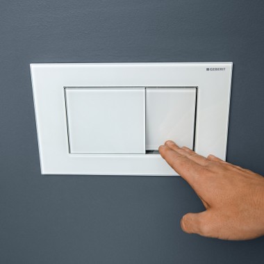 Plaque de déclenchement Sigma40 avec touches rectangulaires en blanc mat Plaque de déclenchement Sigma40 avec touches rectangulaires en blanc mat