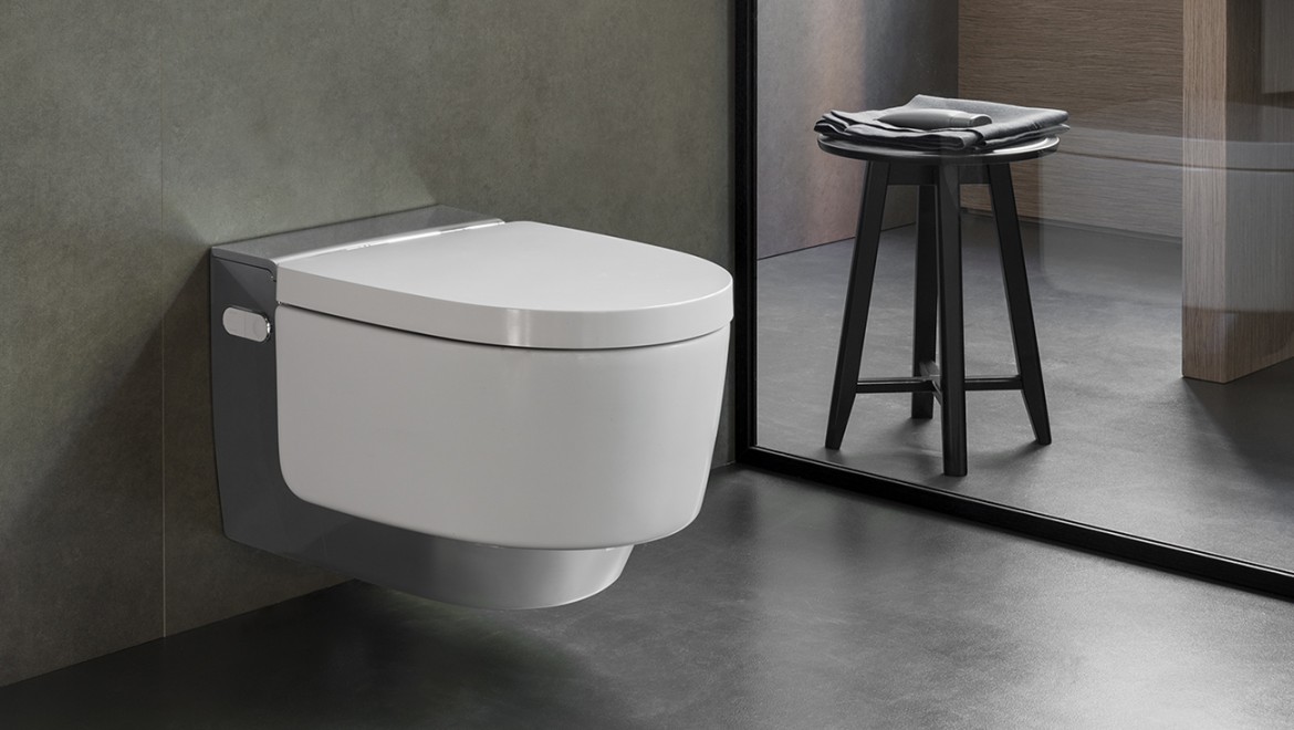 WC lavant Geberit AquaClean Maïra pour les exigences de confort les plus élevées (© Geberit)