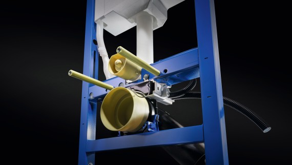 Water and electrical current connections to the WC