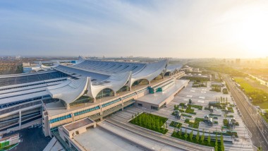 Deux grandes et huit petites vagues : la gare ondulante de Hongdao